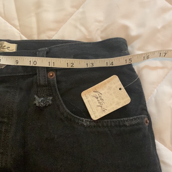 Free People || Makai Distressed Cut Off High Rise Side Slit Shorts || Black - Picture 6 of 8